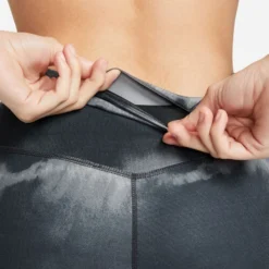 Nike Dri-Fit One Luxe Mid-Rise All Over Print Tight Women 18 Nike Dri-Fit One Luxe Mid-Rise All Over Print Tight Women -Tennis Point Shop 55882000 18